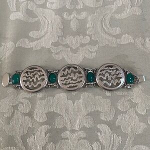 Vintage Sterling Silver Green Cabochon Bracelet